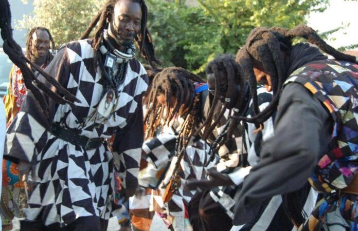 Un « Baye Fall » ébouillanté avec du café Touba