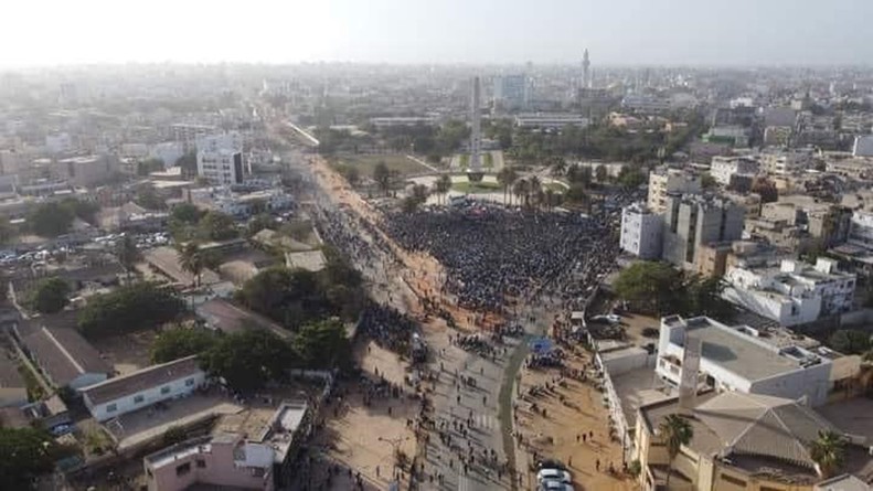 La manif de Yewwi…loin des 200.000 manifestants (des images vues du ciel)