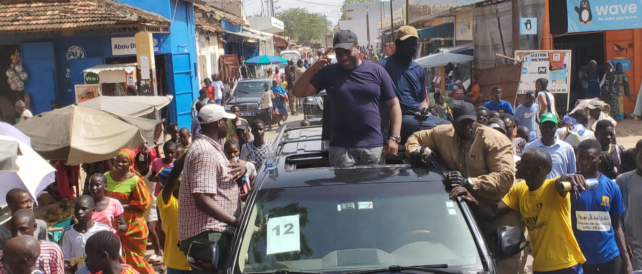 Tout sauf Macky: Parcelles Assainies réserve un accueil phénoménal à Bougane Gueye￼