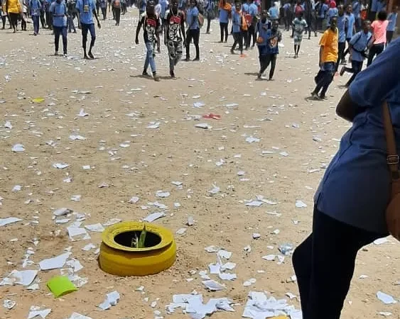 Saccage du lycée de Yoff : cinq potaches en garde à vue￼