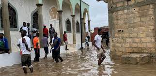 Inondations à Thiaroye-Gare : Une maman repêche le corps de son bébé de 9 mois