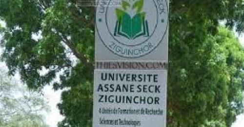 Ziguinchor : Les Étudiants Brûlent Des Pneus Et Barrent La Route Menant À L’université