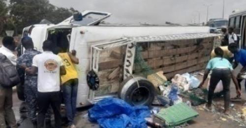 Accident À Rao : Un Minicar Se Renverse, 20 Blessés Dont Un Grave