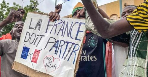 L’ambassadrice Du Niger En France Refuse De Quitter Son Poste