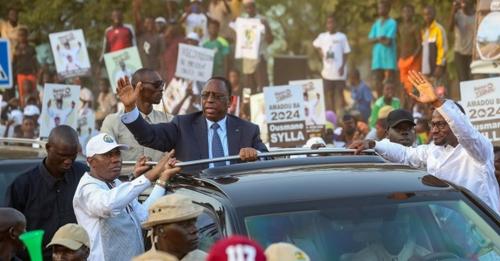 Kédougou : Macky Sall Annonce Un Programme D’investissement De 600 Milliards F CFA, Dont 200 Milliards Pour La Jeunesse